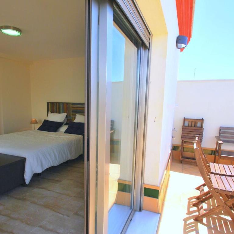 Apartamentos Living Sevilla Centro Maestranza - Apartamento Deluxe de 3 dormitorios - 8