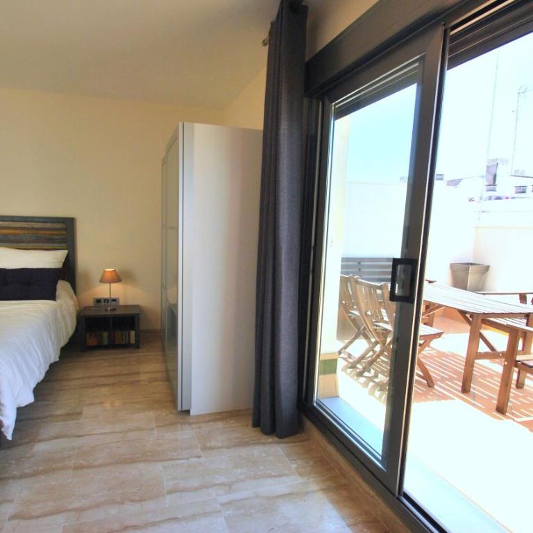 Apartamentos Living Sevilla Centro Maestranza - Apartamento Deluxe de 3 dormitorios - 6