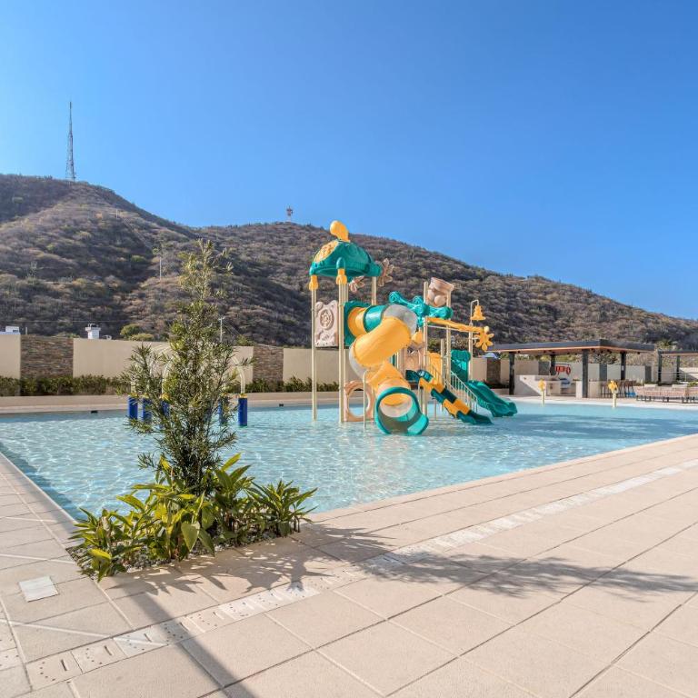 Exclusiva suite moderna con balcón cerca al mar - One-Bedroom Apartment - 36