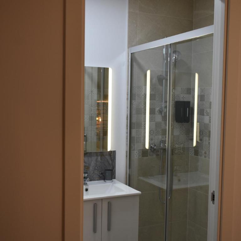Hotel Boutique Traveler 360 - Chambre Double avec Salle de Bains Privative - 4