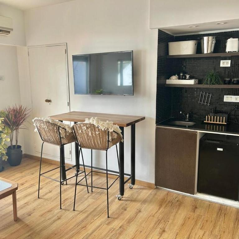 Studio en excelente zona y con terraza propia - Estudio - 5