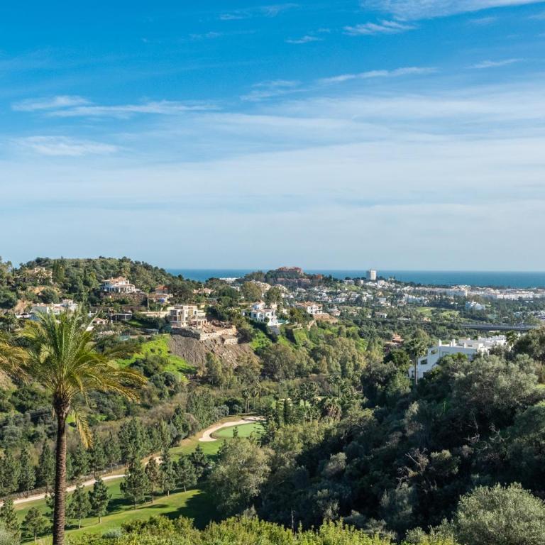 Luxury 3-Bed Penthouse Retreat with Sea & Golf Views - Apartamento de 3 dormitorios con vistas al mar - 34