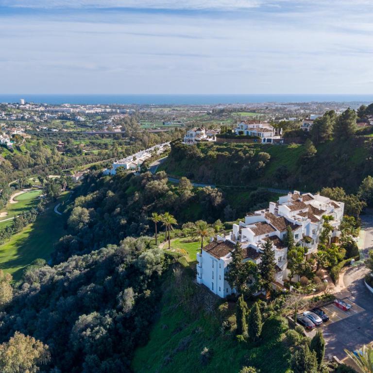 Luxury 3-Bed Penthouse Retreat with Sea & Golf Views - Apartamento de 3 dormitorios con vistas al mar - 36