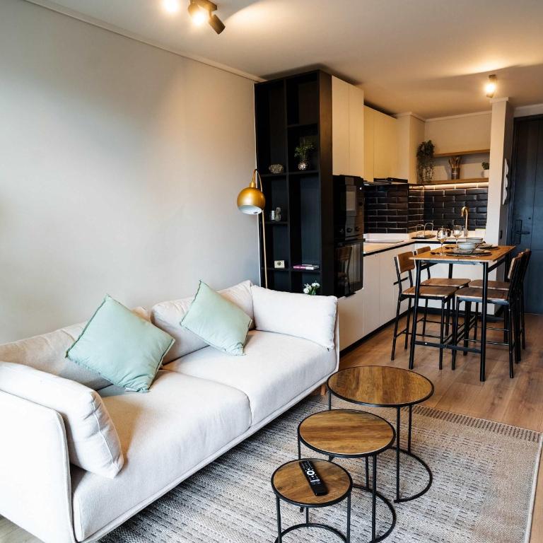 Chic 1BR in Nunoa Cozy Balcony Pool Access - Apartamento - 3