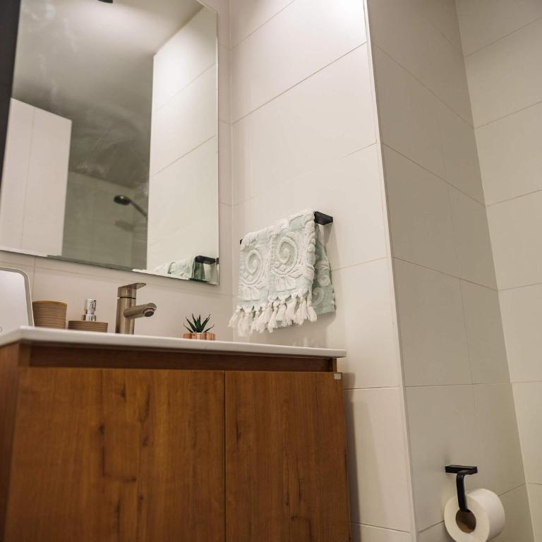 Chic 1BR in Nunoa Cozy Balcony Pool Access - Apartamento - 16