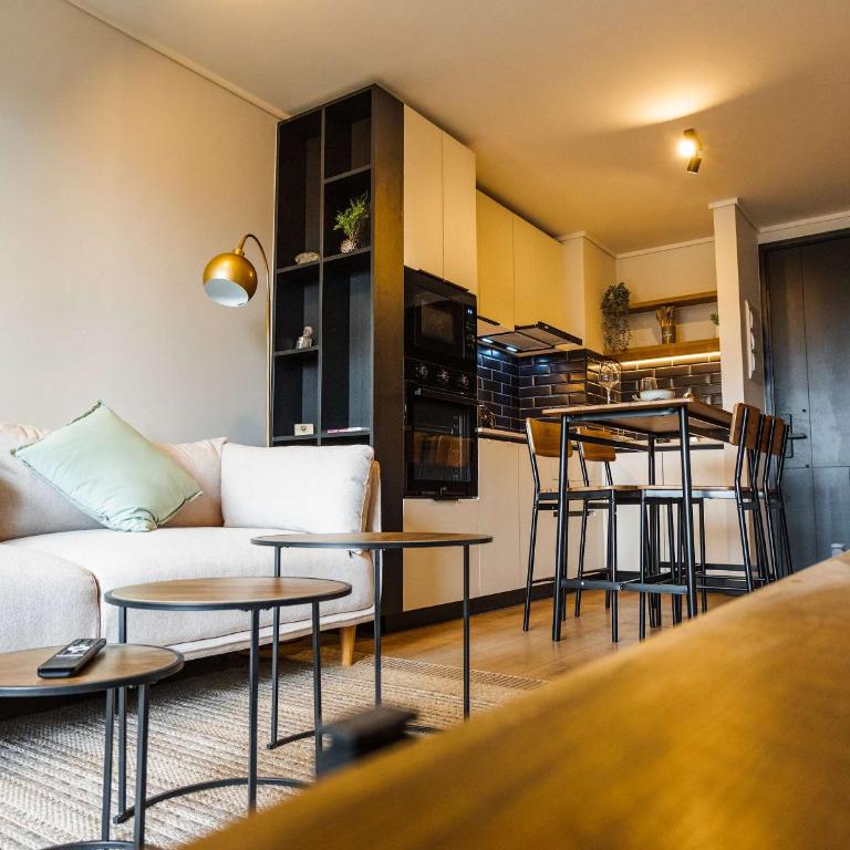 Chic 1BR in Nunoa Cozy Balcony Pool Access - Apartamento - 18