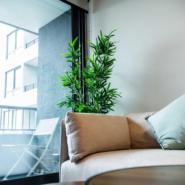 Chic 1BR in Nunoa Cozy Balcony Pool Access - Apartamento - 23