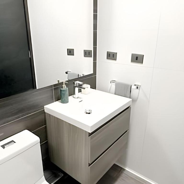Depto. moderno y cómodo | WIFI |Aire acondicionado - Estudio Estándar - 32