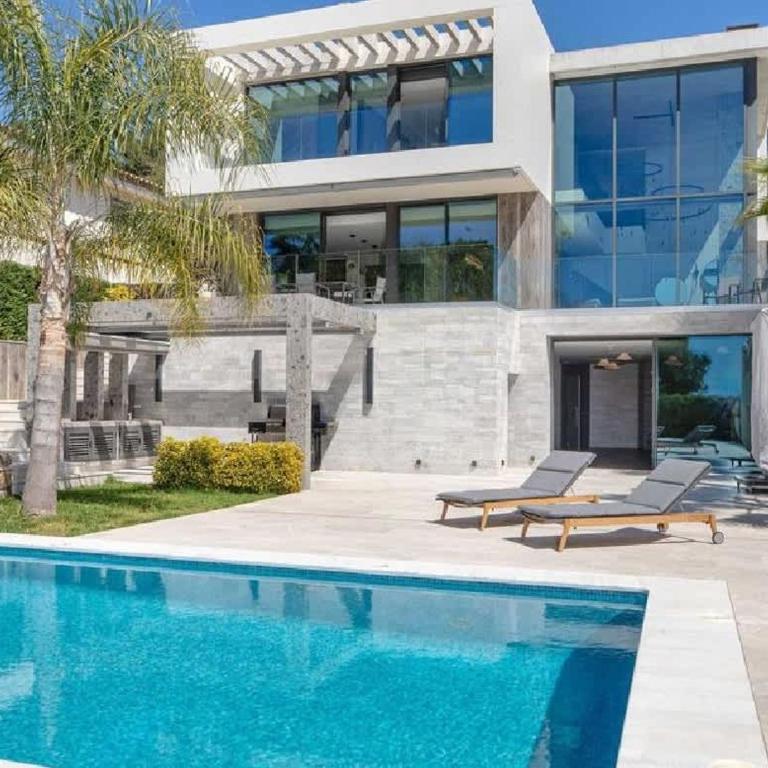 Stunning villa on the prestigious Costa Brava - Vacation Home - 2