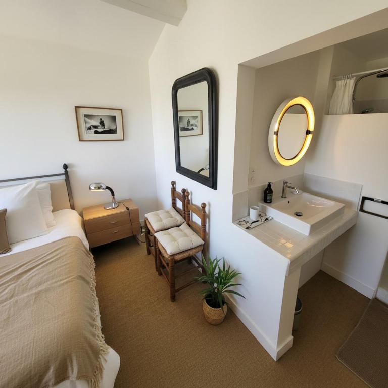 La Maison blanche de Camargue - Villa - Vue sur Jardin - 9