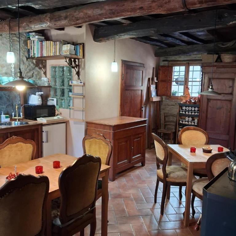 Locanda del Capo - Zimmer mit Kingsize-Bett und Bergblick - 41