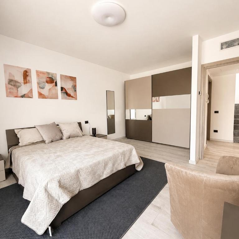Villa Diamante, Spacious Comfort Villa on Lake Como with Garden, Garage & AC - Villa Superior - 23
