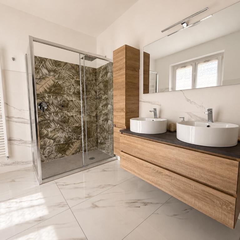 Villa Diamante, Spacious Comfort Villa on Lake Como with Garden, Garage & AC - Villa Superior - 24