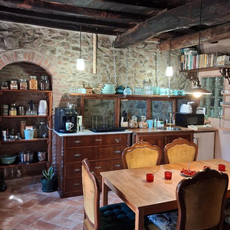 Attic with balcony at Locanda del Capo - Camera King con Vista Montagne - 28
