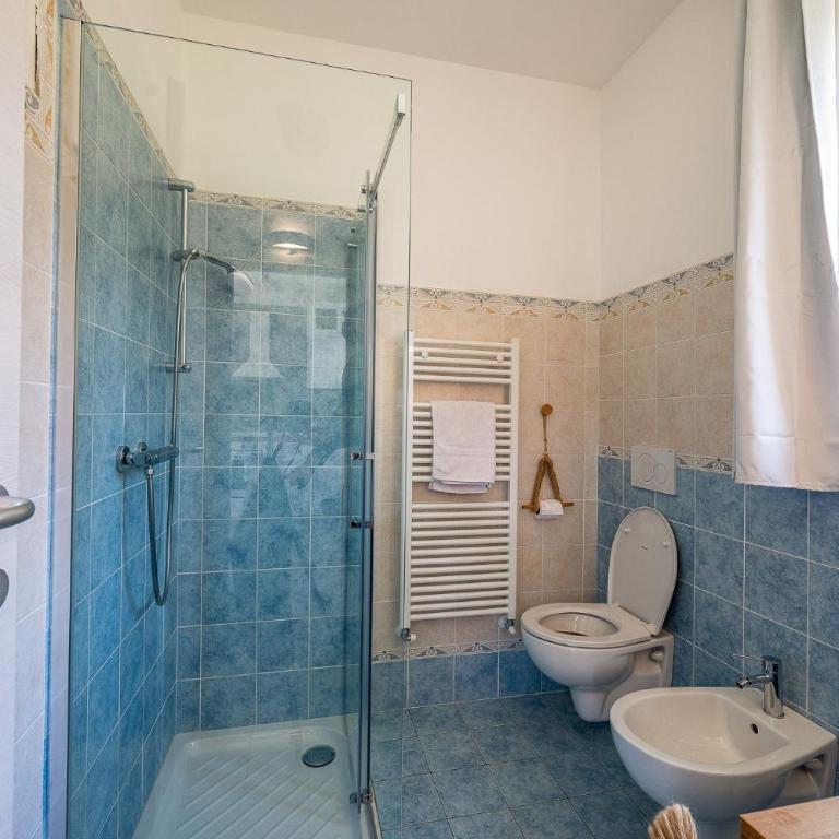 I LAGHEE casette BREVA e TIVANO Lakeside Garden Bike&Boat&Scooter Lake Como - Townhouse - 23