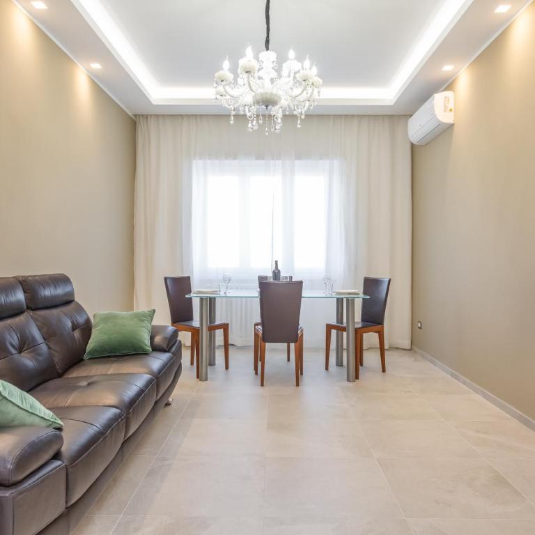 Cornelia Apartment Near Metro A - Appartamento con 2 Camere da Letto - 2