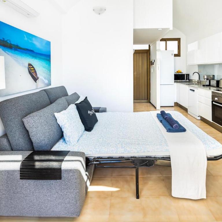 Modern Sea View Apartment Near Beach & Pool Puerto Rico - One-Bedroom Apartment - 18