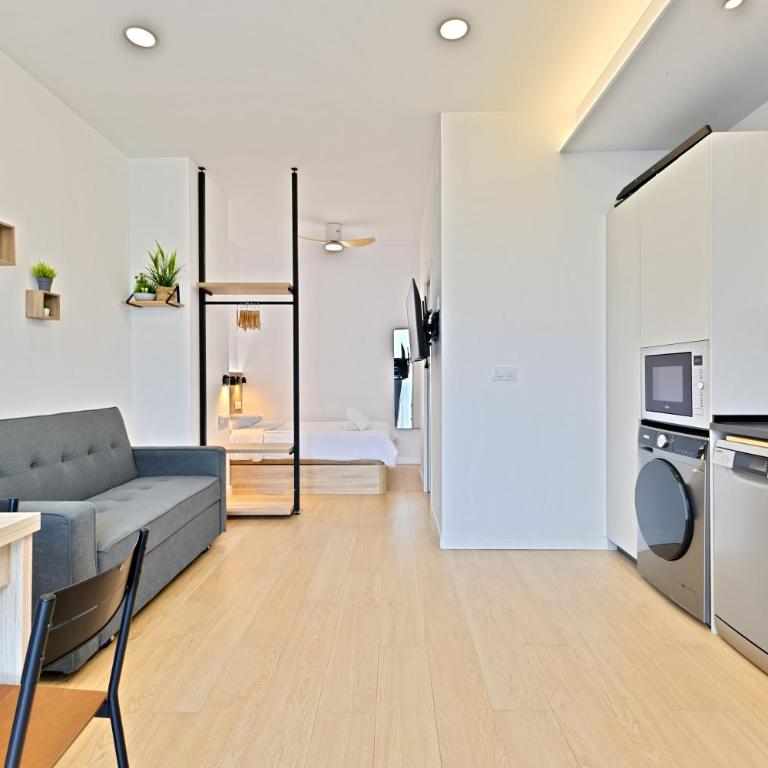 Tortuga - Entire Apt - Near Beach and Stadium by Río Turia Apartments - One-Bedroom Apartment - 10