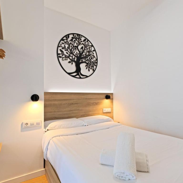 Tortuga - Entire Apt - Near Beach and Stadium by Río Turia Apartments - One-Bedroom Apartment - 1