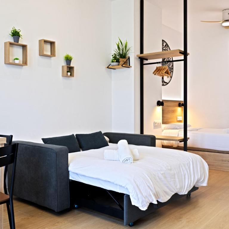 Tortuga - Entire Apt - Near Beach and Stadium by Río Turia Apartments - One-Bedroom Apartment - 13