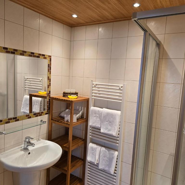 Hotel Garni Landhaus Trenkenbach - Doppelzimmer mit Balkon - 3