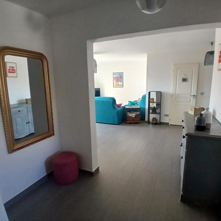 Superbe T3 vue entre terre et mer - Appartement 2 Chambres - 10
