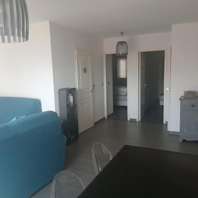 Superbe T3 vue entre terre et mer - Appartement 2 Chambres - 12