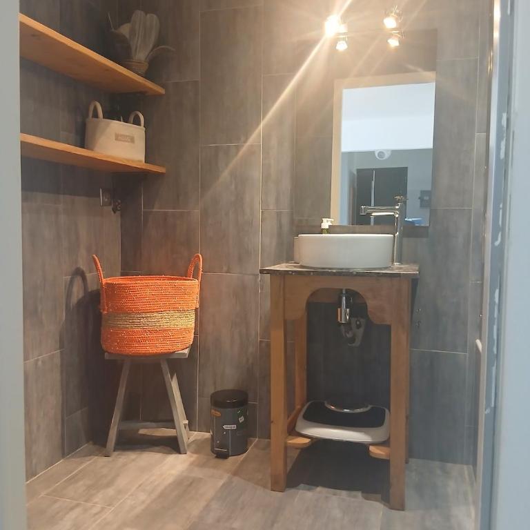 Superbe T3 vue entre terre et mer - Appartement 2 Chambres - 18