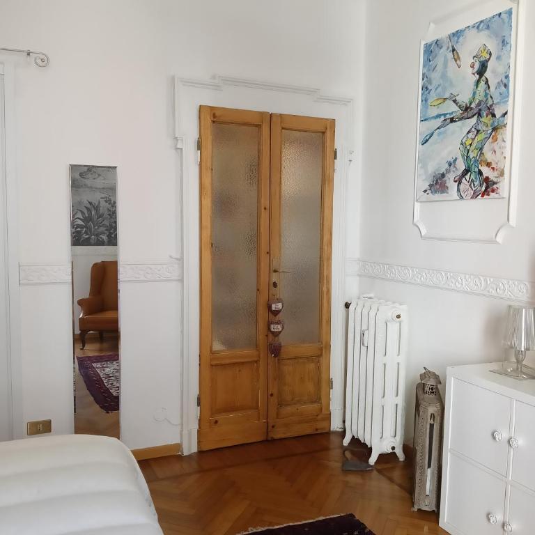 una tipica casa milanese a pochi passi dal quartiere Isola - Large Double Room - 6