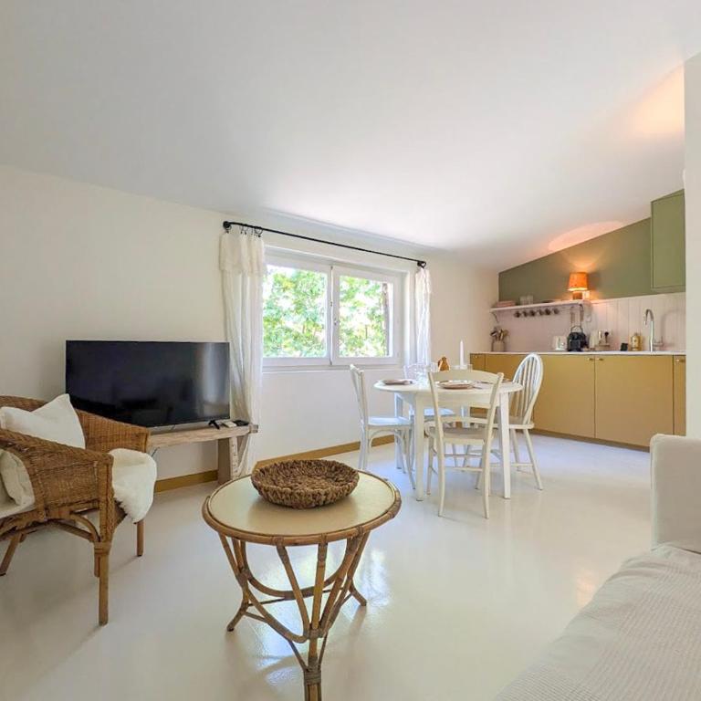 Lou Jauno - Toiture-terrasse plein sud et charme, 5ème, Aix centre - Apartment mit 2 Schlafzimmern - 9