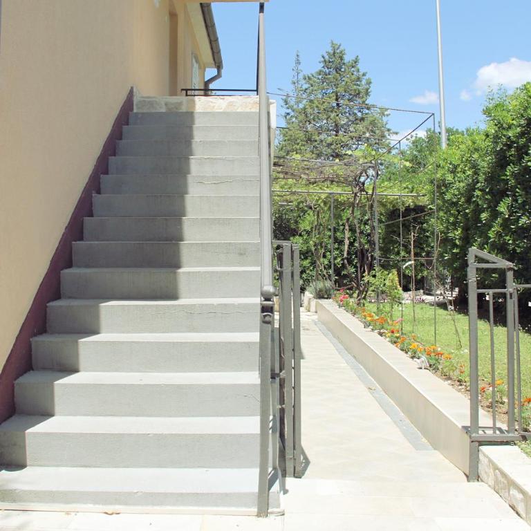 Central Location Amigo - Two Bedroom Apartment with Terrace - 18