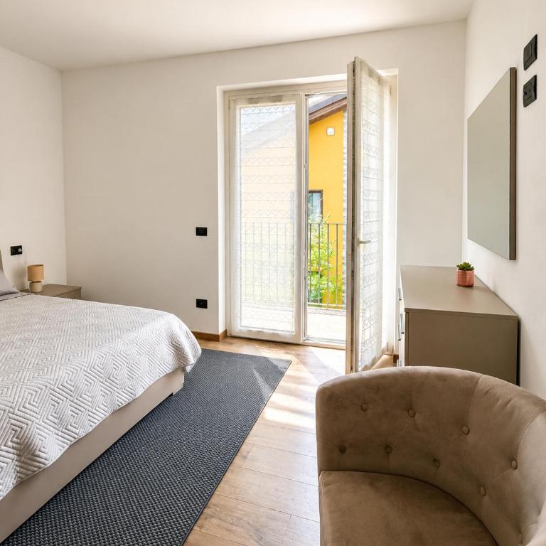 Villa Smeraldo, Spacious Comfort Villa on Lake Como with Garden, Garage & AC - Villa Superior - 19