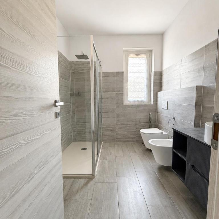 Villa Smeraldo, Spacious Comfort Villa on Lake Como with Garden, Garage & AC - Villa Superior - 21