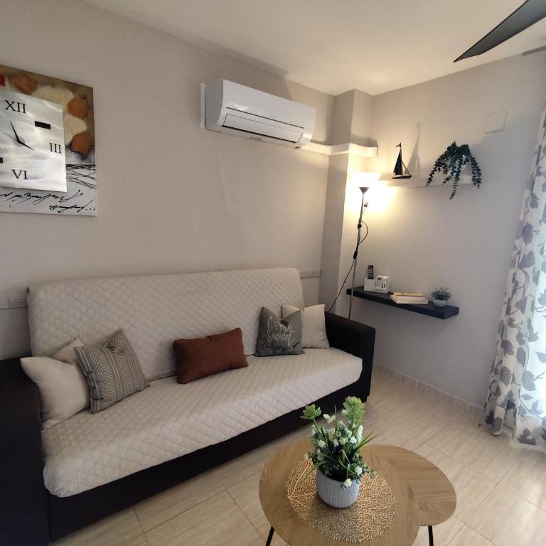 Milion Destiny Costa Marina 9 - Three-Bedroom Apartment - 19