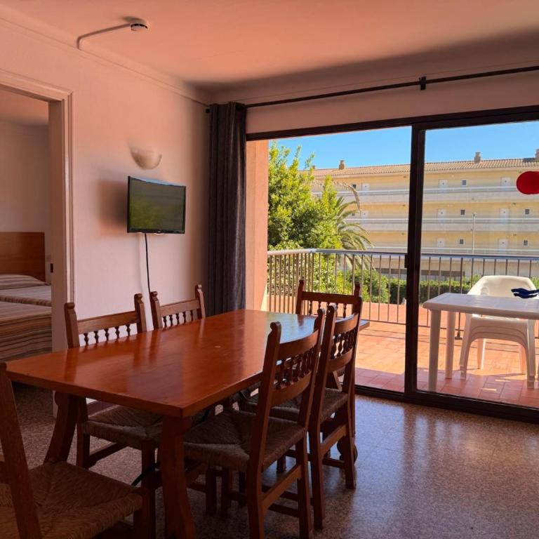 Payet Apartments - One-Bedroom Apartment (2 - 4 Adults) - 6