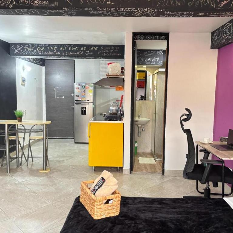 Apartment En Medellin - Estudio con vistas a las montañas - 20
