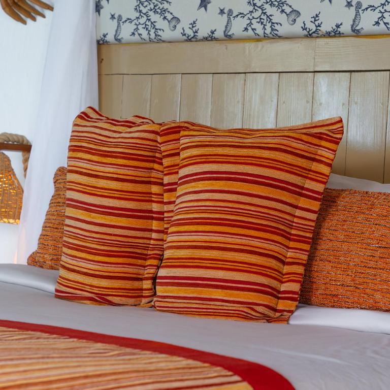 Hotel Isla Real - Deluxe Suite with Sea View - 10