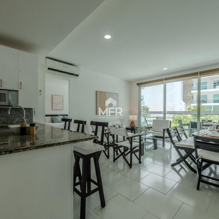Morros 3 Beachfront 2 Bedrooms - Two-Bedroom Apartment - 22