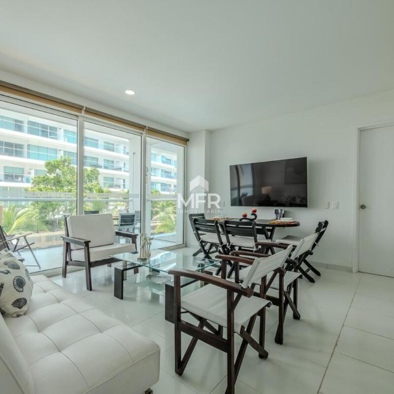 Morros 3 Beachfront 2 Bedrooms - Two-Bedroom Apartment - 31