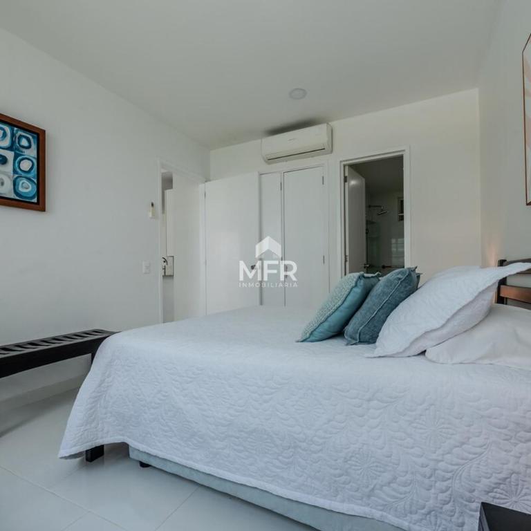 Morros 3 Beachfront 2 Bedrooms - Two-Bedroom Apartment - 32