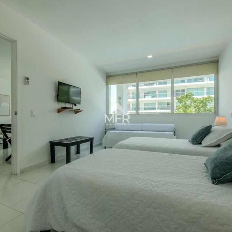 Morros 3 Beachfront 2 Bedrooms - Two-Bedroom Apartment - 37