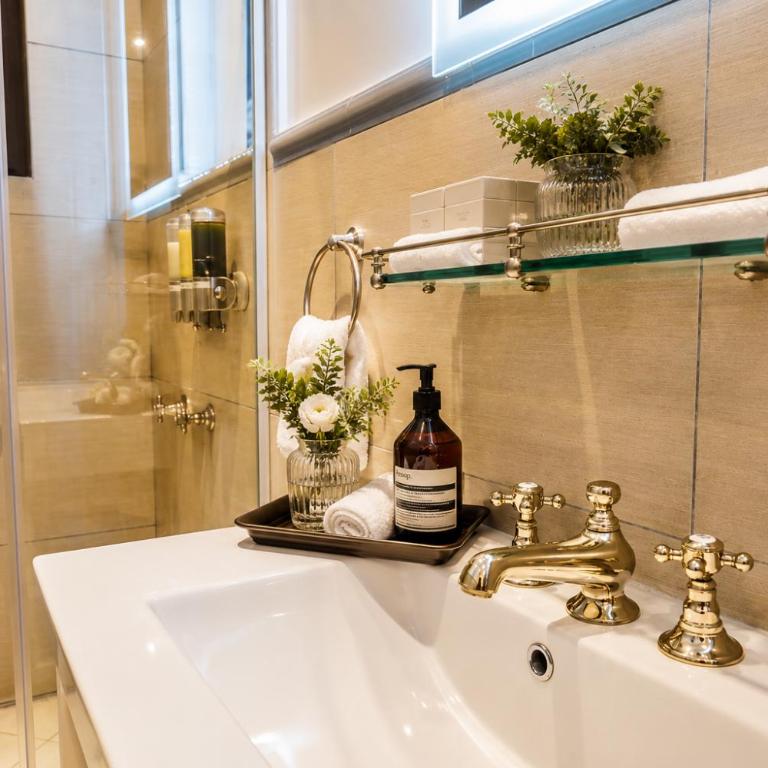 Miravida Soho Hotel & Wine Bar - Suite - 7
