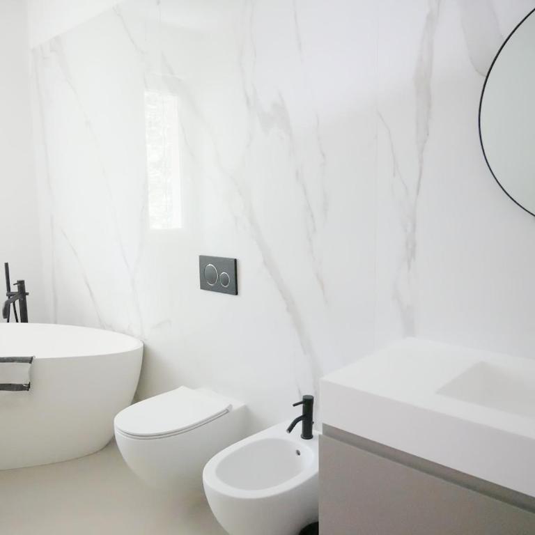 Modern Style by the Sea - Villa - 22