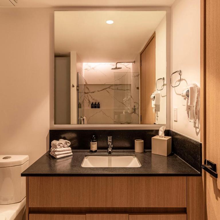 University Tower Kukun Apartments - Standard Suite - 3