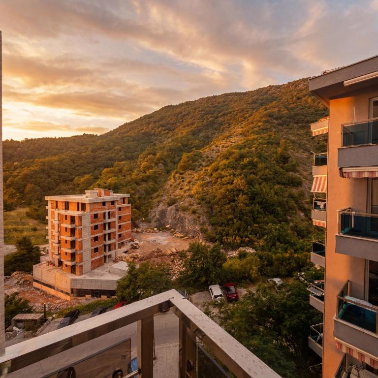 Mountain View Studio with Pool - Apartman sa 1 Spavaćom Sobom - 8