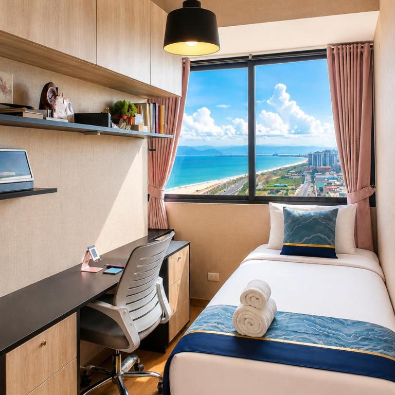 "Oceanfront 3BR, Home Office, Pool, Gym, Sauna, BBQ, Fast Wifi, Play area and Free Parking" - Three-Bedroom Apartment - 7
