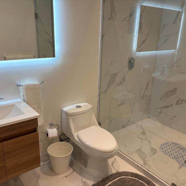 Casa Américas - Habitación Doble Deluxe con ducha - 5