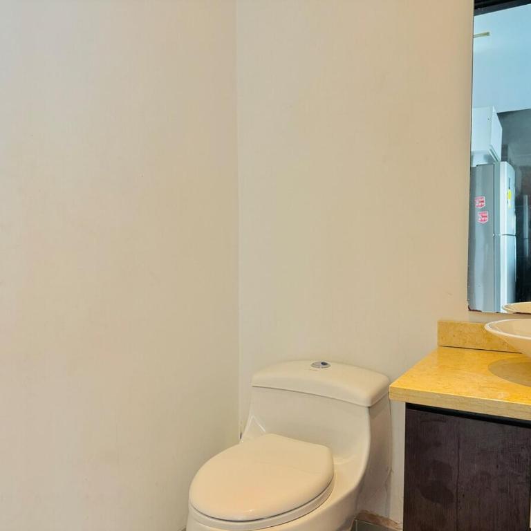 Hermoso apartamento con salida al mar exclusivo edificio - Three-Bedroom Apartment - 11
