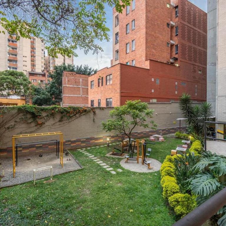 Apartment En Medellin - Estudio con vistas a las montañas - 29