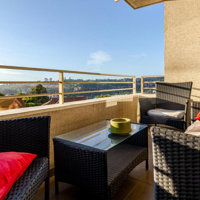 Amplio departamento en Reñaca excelente ubicación y piscinas - Apartamento de 3 dormitorios - 2